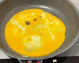 ウインナーと卵🥚の麺つゆマヨ炒め😃作り方1写真