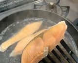 ふっくら茹で鮭☆お弁当やおにぎりに♪作り方3写真