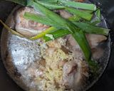 【豚バラ軟骨と人参の甘辛煮】ご飯進む！作り方3写真