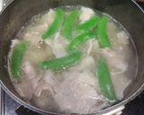 馬鈴薯とバラ肉スナップエンドウ味噌汁♬作り方2写真