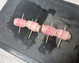 あと一品に♪魚肉ソーセージのベーコン巻き作り方2写真