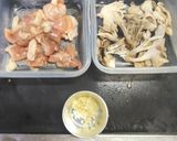 ご飯が進む！鶏ももと舞茸の味噌バター炒め作り方2写真