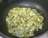 調味料なし高菜の刻み漬けと鶏挽き肉で炒飯作り方2写真