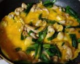 鶏皮ニラ玉炒め作り方5写真