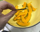 素揚げかぼちゃのマヨソース和え作り方1写真