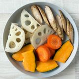 秋野菜たっぷり♪鶏むね肉の唐揚げと合わせました作り方1写真