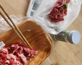 簡単♪ラム肉柚子炒め☆寒い日☆今夜の夕食作り方1写真