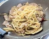 茄子と豚こま肉の和風ペペロンチーノパスタ♫作り方6写真