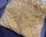 ワンパンで簡単・極旨★餃子鍋& 旨辛〆ラーメン作り方3写真