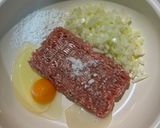 【ワンパン✖️麹】豚ハンバーグ作り方1写真