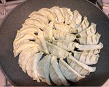 玉ねぎ入り定番焼き餃子!作り方4写真