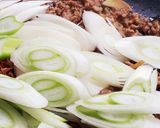 豚ひき肉と豆腐とネギのとろとろ煮作り方3写真