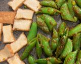 スナップエンドウと厚揚げのカレー炒め作り方6写真