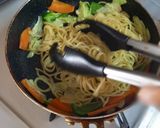 粉チーズで私流まろやか！お好み焼き風焼きそば作り方7写真