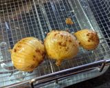 春が旬！スタミナ満点♡にんにく丸ごと揚げ作り方3写真