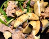 なすとピーマンと豚こま肉で簡単野菜カレー作り方3写真