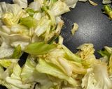 キャベツと卵の塩昆布炒め作り方3写真