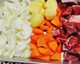 ☆簡単圧力鍋で作るビーフシチュー美味♬作り方1写真