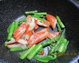 アスパラとたまごサラダフレーク炒め😋作り方2写真