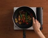 さつまあげと季節野菜のてりたま丼作り方7写真