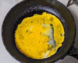 残ったカレーをリメイク✿カレー炒飯作り方3写真