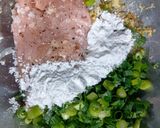 生姜の効いた、揚げ鶏ミンチボール作り方3写真