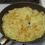 春を味わう！アスパラとたけのこの焼きそば作り方2写真