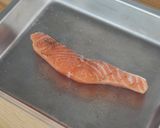 バター香る！皮サクっサーモンムニエル作り方1写真