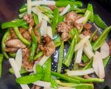 ピーマン絹さやじゃがいも豚肉ピリ辛炒め作り方12写真