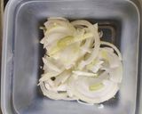 生わかめと新玉ねぎの酢味噌和え作り方2写真