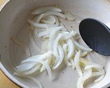 香りのよいウインナーのシュークルート風蒸し♪作り方3写真