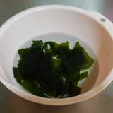 ❁冷奴♪わかめとカニカマの中華風❁作り方1写真