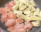 ご飯がすすむ♡鶏肉となすのオイスターカレー炒め作り方3写真