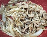 豚こま切れ肉とモヤシのオイスターソース炒め作り方5写真