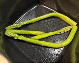夏野菜！芯まで柔らかアスパラの丸ごと焼き作り方3写真