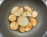 手羽中と焼き大根の生姜煮作り方4写真