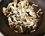 【作り置き副菜】ニラしめじのたまご炒め作り方3写真