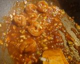 トマト水煮缶で作るエビチリフェットチーネ作り方3写真
