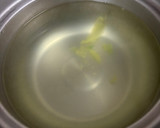 白菜の茎とえびとセロリのスープ♪作り方1写真