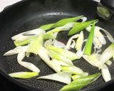 和牛すき焼き仕立ての旨辛釜玉うどん作り方7写真