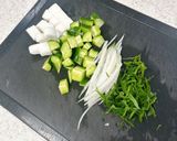 はんぺんと新玉ときゅうりと大葉の明太マヨ作り方1写真