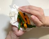 レンジで時短！人参といんげんの彩り肉巻き作り方4写真