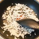 カリふわ♪とろ〜り卵の月見豆腐ハンバーグ作り方1写真
