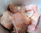 簡単♪若鶏のホイル蒸し🐓作り方1写真