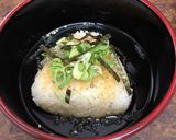 簡単🔰めんつゆ1本!焼きおにぎりの塩昆布茶漬け作り方5写真