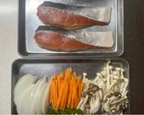 アツアツとろ~り♪鮭と野菜のグラタン風紙包み作り方1写真
