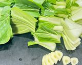 青梗菜と豚肉のにんにくオイスター炒め作り方1写真