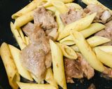 茹で置きショートパスタ●ポーク＆アンチョビソース作り方3写真
