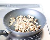 風味良くジューシー【きのこハンバーグ餃子作り方4写真