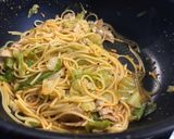 食べるラー油でキャベツたっぷり豚肉パスタ作り方6写真
